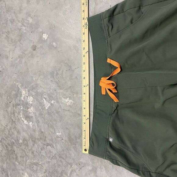 FIGS Women's Green Zamora Jogger Scrub Pants Size XL/P W18SW2005P - Picture 2 of 10